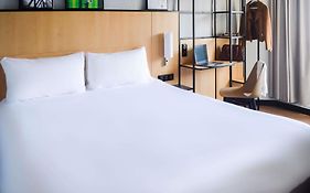 ไอบิส ปารีส ตูร์ ไอเฟล ก็องบรอน 15